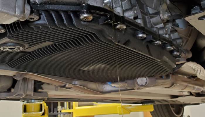 تعویض روغن گیربکس اتوماتیک با دستگاه